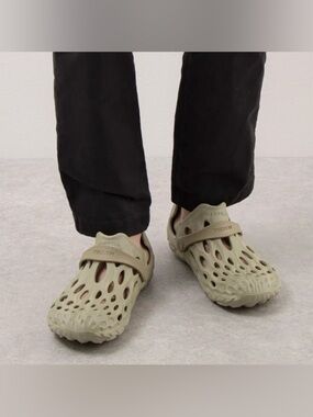 🖤NWT🖤 MERRELL Hydro Moc 'Herb'